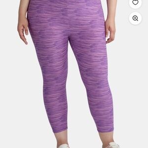Terra and Sky Women’s Purple Wave Capris Size 1X NWT